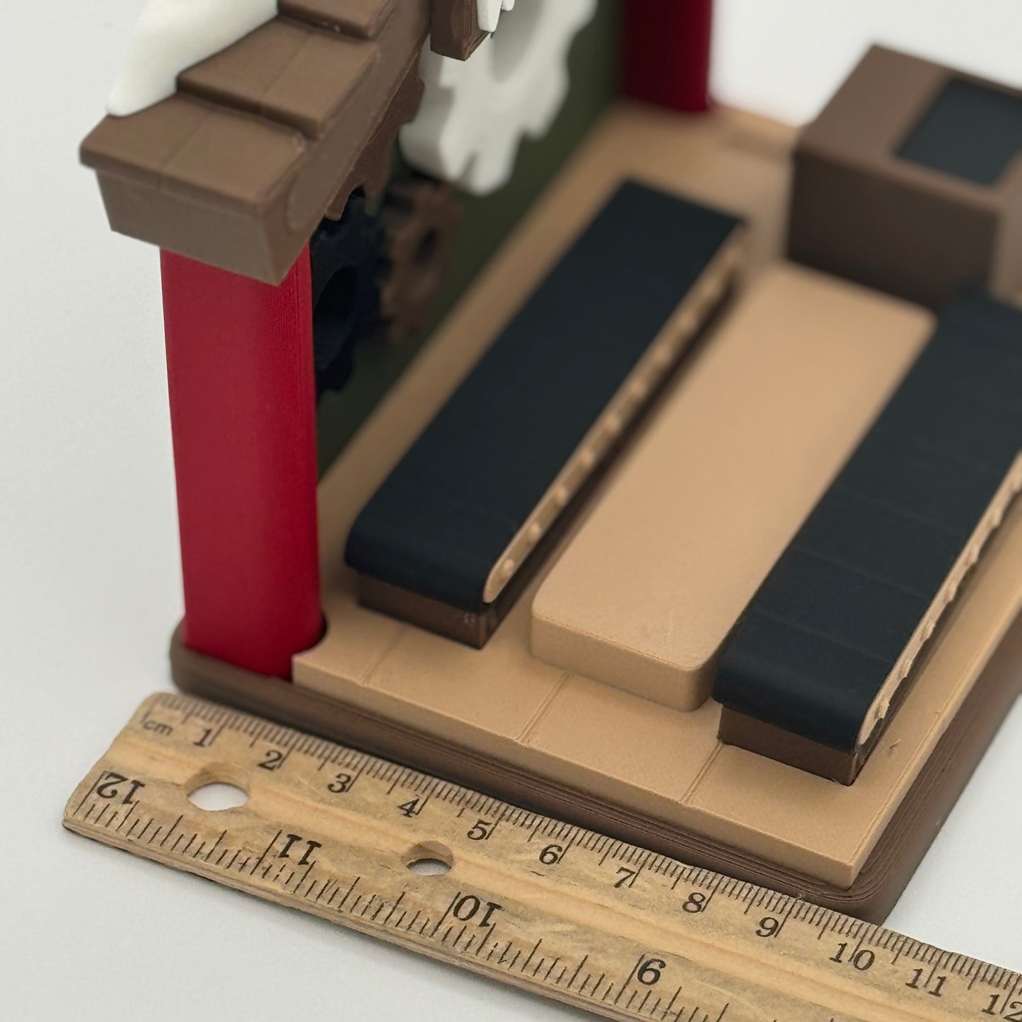 Santa’s Workshop – Mini 3D Play Scene (Elf, Gifts & Tiny Toys Included)