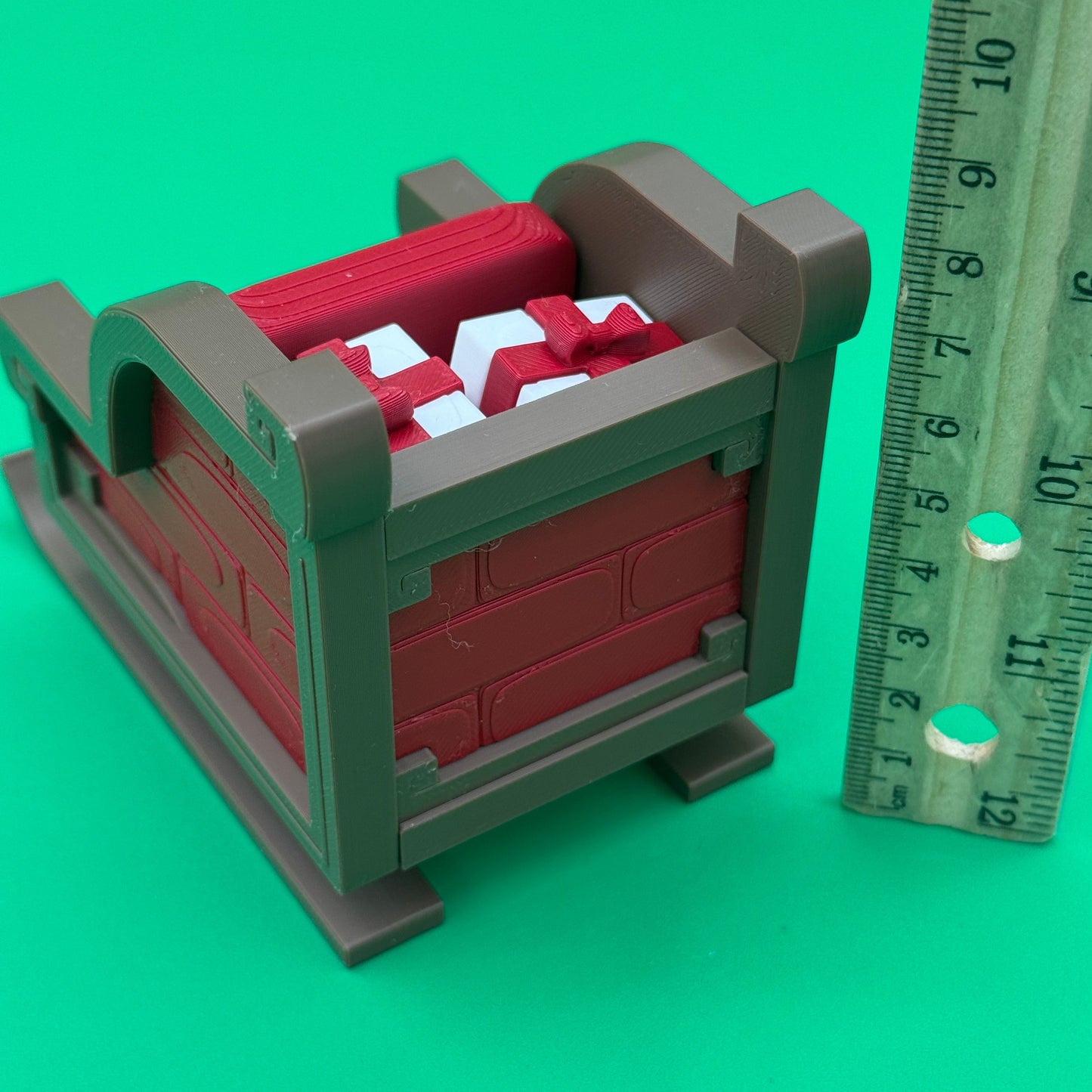 Elf Sleigh with Mini Presents – Holiday Display Prop by BriteBerry.co